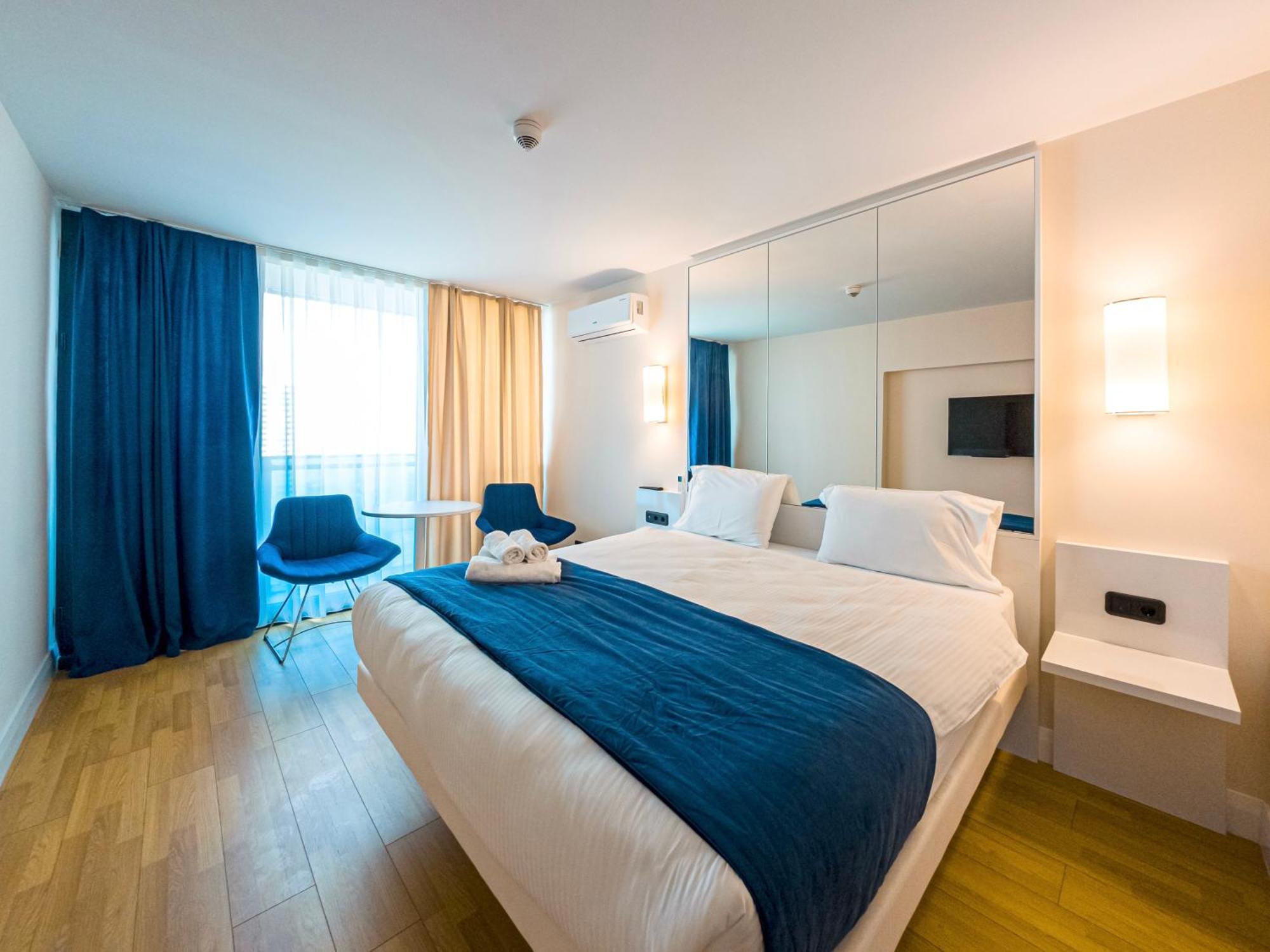 Seaside Dreams & Sunset Views, Luxury Retreat At Orbi City Batumi Eksteriør bilde