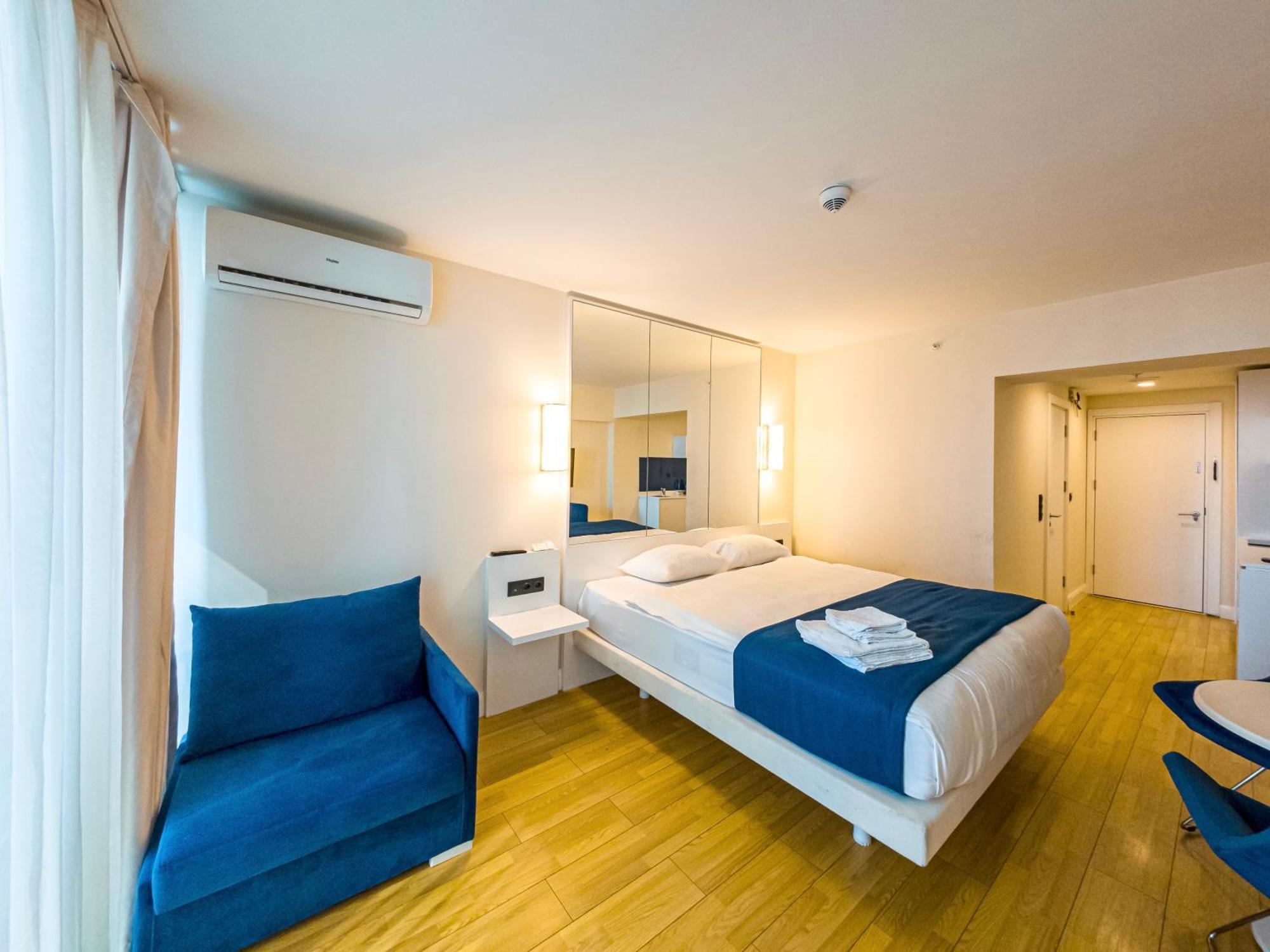 Seaside Dreams & Sunset Views, Luxury Retreat At Orbi City Batumi Eksteriør bilde